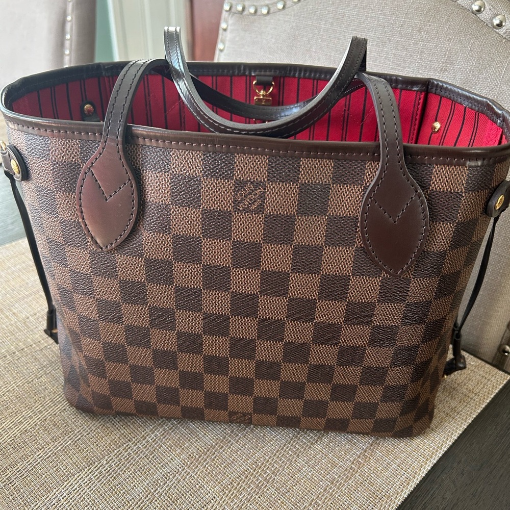 Louis Vuitton neverfull pm